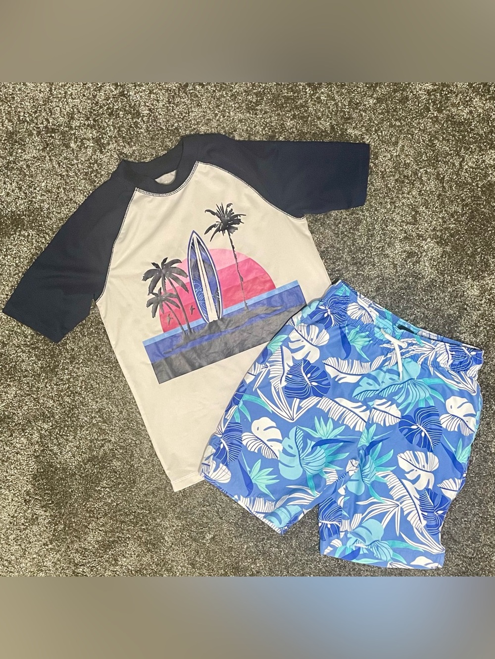 Children’s Place Kids Rash Guard Swim Set with Blue Tropical Shorts size Large